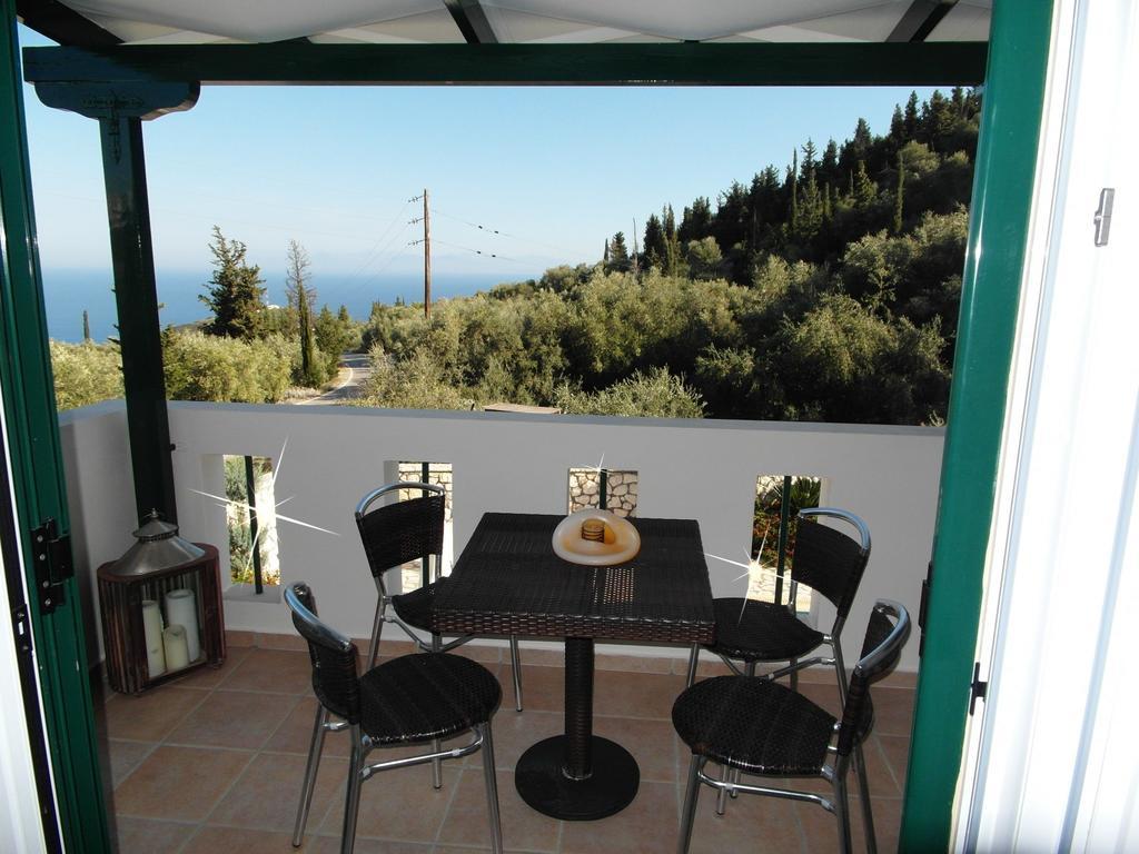 Ionian Villas Ayios Nikitas Phòng bức ảnh